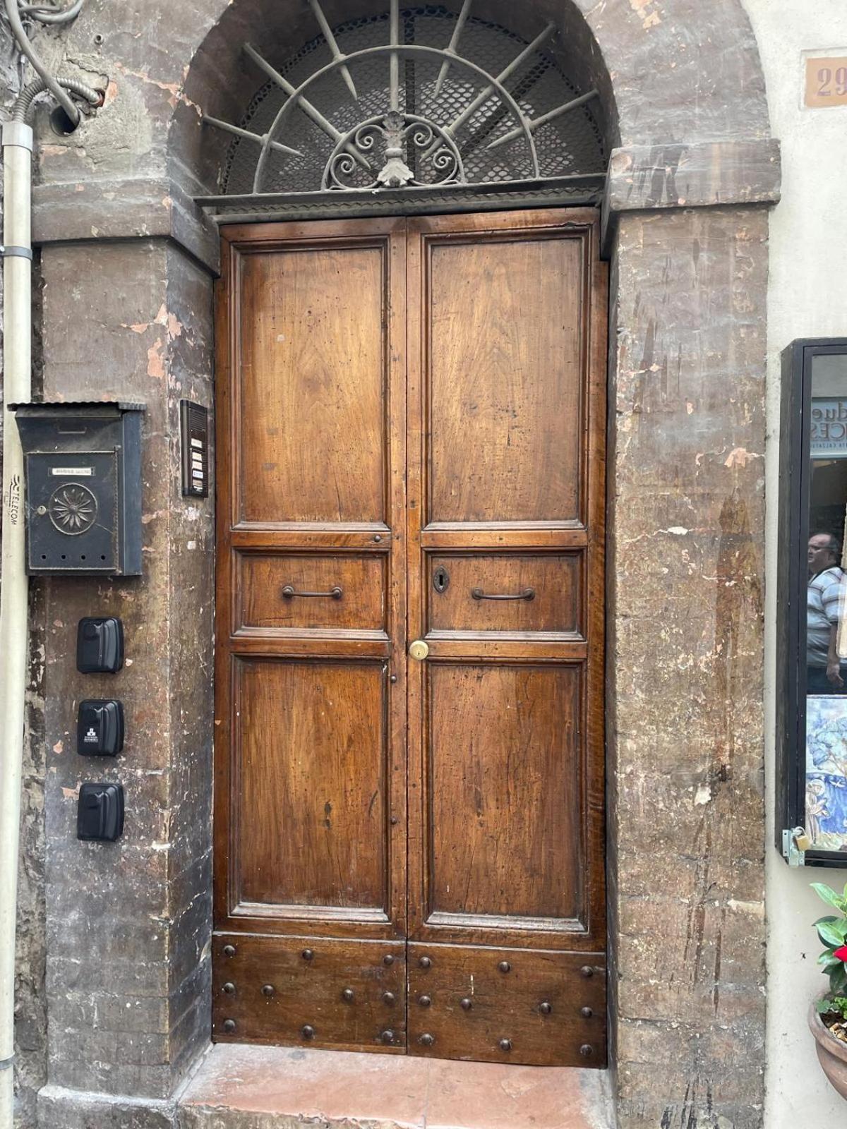 Ferienwohnung Le Volte Di Via Portica Assisi Exterior foto